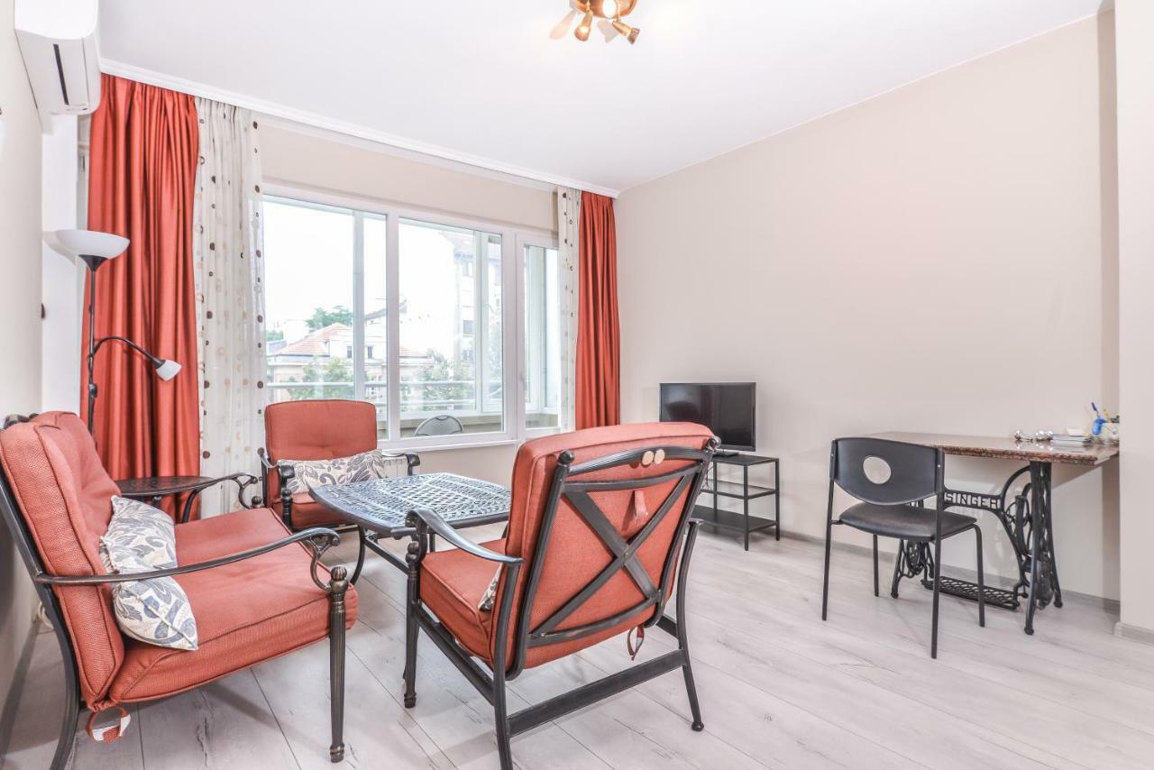 Visit Sofia | Macedonia Square Central Apartment Екстериор снимка